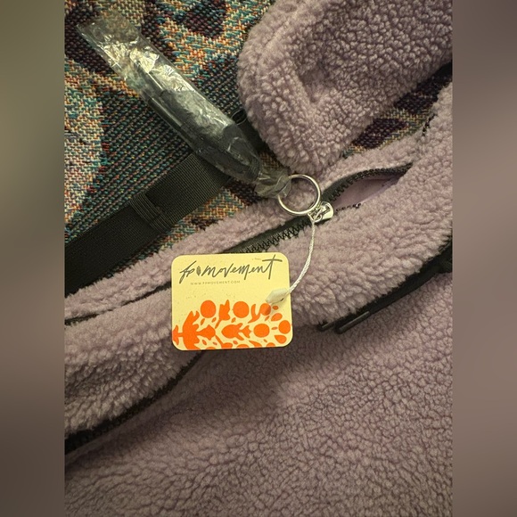 **NWT** Free People Movement Overachiever Sherpa Sling Bag, Lavender - Picture 6 of 11